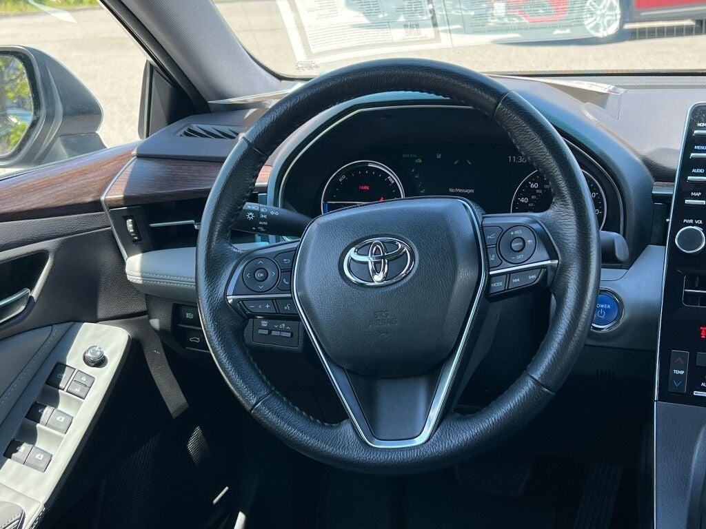 2020 Toyota Avalon Hybrid XLE